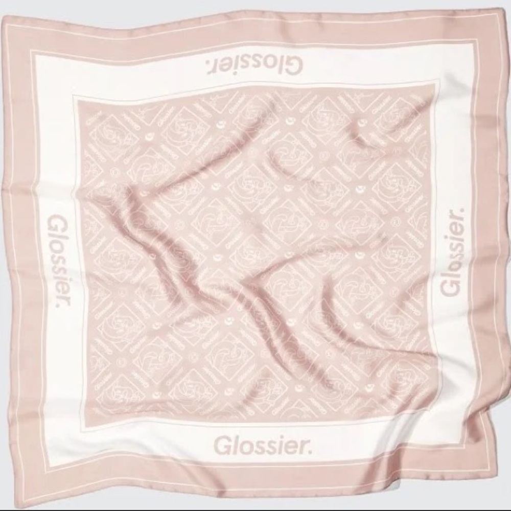 Glossier Limited Edition Holiday 2020 Scarf